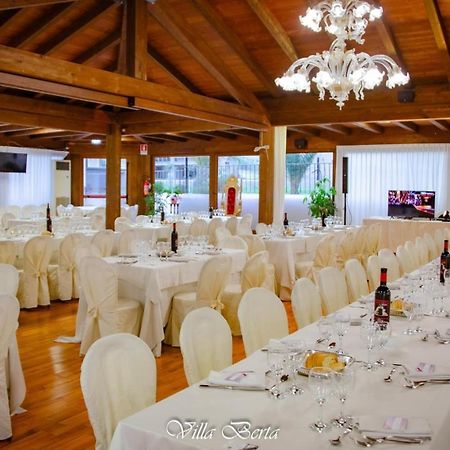 Resort Restaurant Villa Berta 新塞韦里诺马尔凯 外观 照片